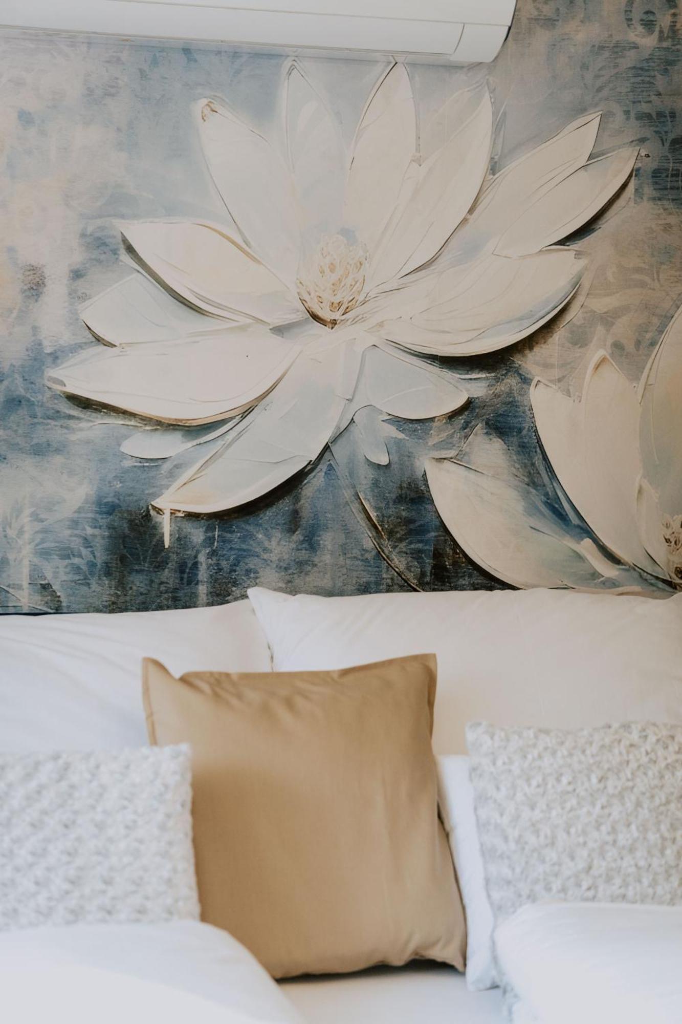Maison De Luxe Szeged Luaran gambar